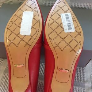 Vionic Minnie kitten heel pumps